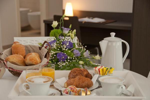 Il Marlo Suite & Breakfast Марина-ді-Каррара Екстер'єр фото